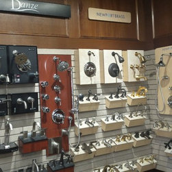 SHOWROOM - Bathroom Faucets And Showerheads