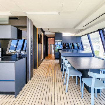 Yacht House