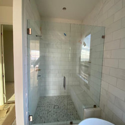 Patero - San Clemente - Shower Doors