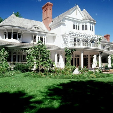 Lakefront Victorian