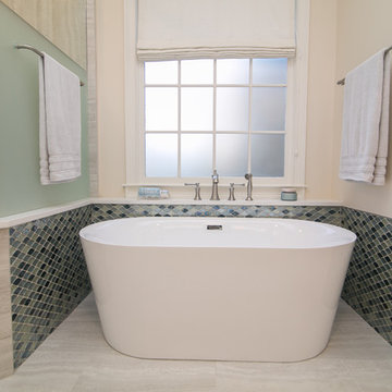 A serene spa masterbathroom