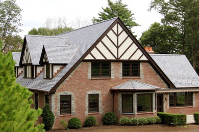 Elegant exterior home photo in New York