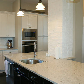 Fieldstone Cabinetry Bristol Marshmallow Cream with Java island
