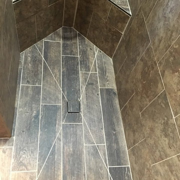 Dyer Master Bathroom