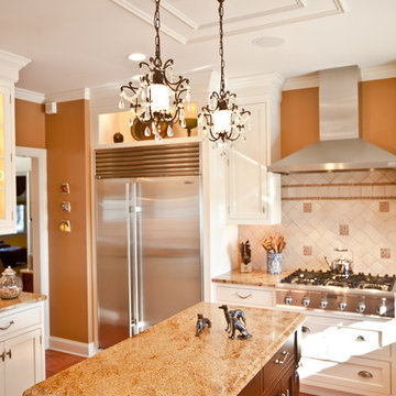 Inviting kitchen and family room