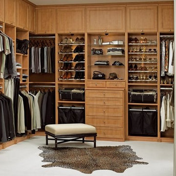 Closets / Wardrobes