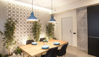 Comedor industrial con jardín