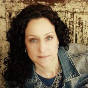 Lisa Williams's photo