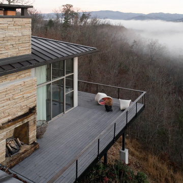Bryson City, TN Airbnb Contemporary Modern Mountain Home