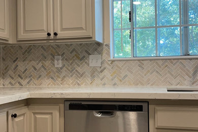 Example of a kitchen design in San Francisco