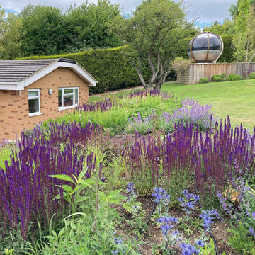 Bedfordshire Hillside Garden