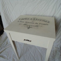 Painted side table - Products