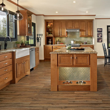 Galway Kitchen in Maple Caramel with Java Glaze