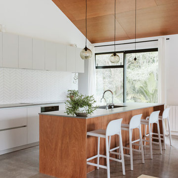 Ingrids Kitchen - By Rowson Joinery