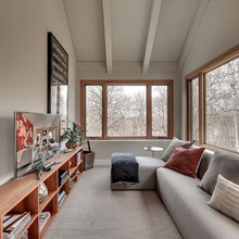 415 Upstairs Landing