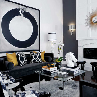 Imagen de salón de estilo zen con paredes blancas y chimenea lineal