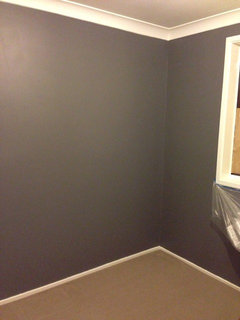 Walls painted dark grey - straight line & carpet issues