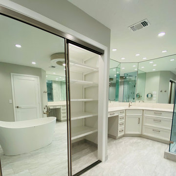 Storage Abounds in this Expansive Owner's Bath