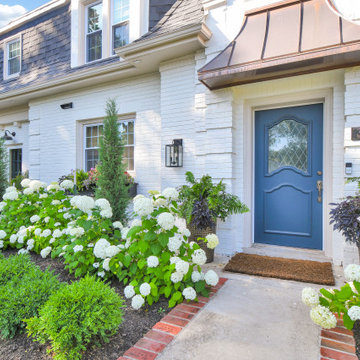 Simple design to complement traditional architecture