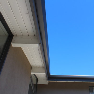 MidCentury Home In Orange County California, Angle Faced Gutters Box/Smooth Down