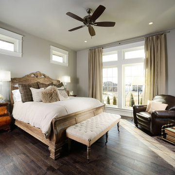 Traditional Bedroom