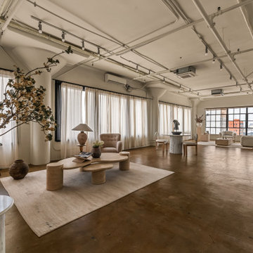 Versatile Daylight Loft for Shoots & Events