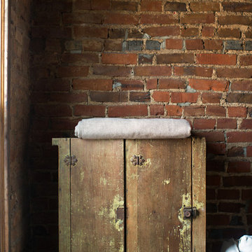 My Houzz: Sweet Vintage Touches in an 1865 Cincinnati Brick Loft