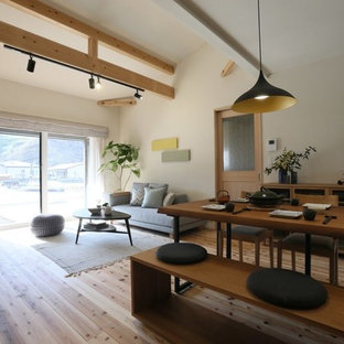 他の地域の北欧スタイルのおしゃれなダイニングの写真