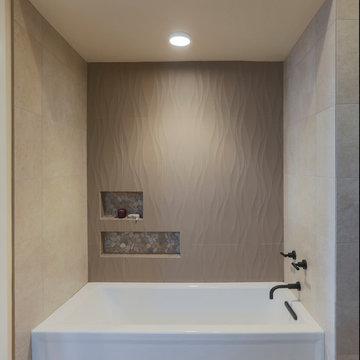 Leschi Primary Bath