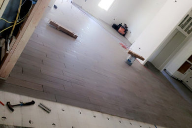 Example of a living room design in Other