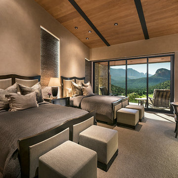 Hilltop Residence - Bedroom