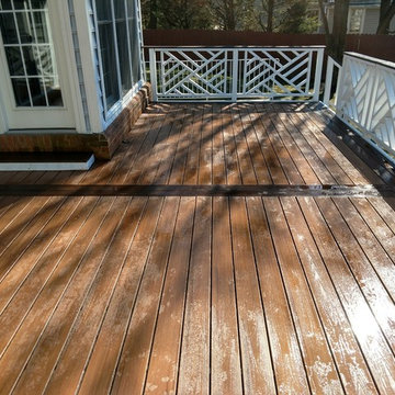 Deck Helmet Extreme Deck Makeover 1.0 Brown Floor with White Railing