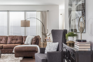 Transitional family room photo in Indianapolis