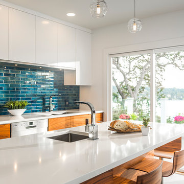Vancouver Island Modern