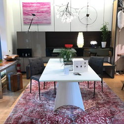 Floor Sample Sale - Domitalia Tuile-a White Glass Table (Extendable).  Design Or - Dining Tables