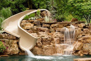 Example of a classic custom-shaped pool design in St Louis