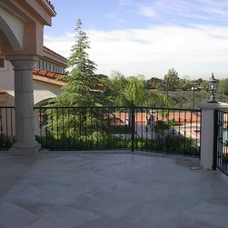 Columns 039 - Outdoor Products