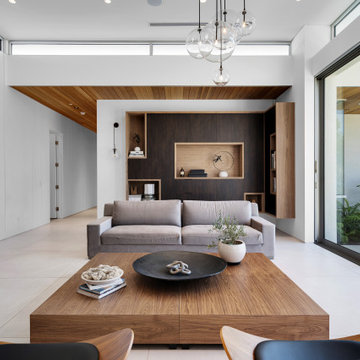 5343 Oakdale- Interior
