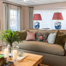 Behind sofa  Table+lamps