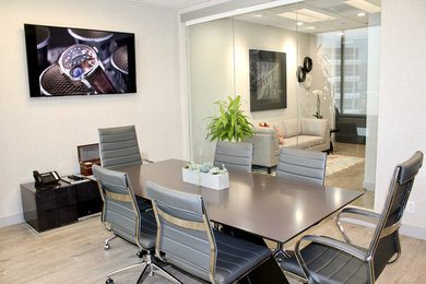 Home design - contemporary home design idea in Los Angeles