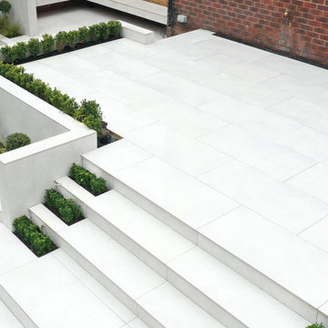 White Paving Slabs at Royale Stones