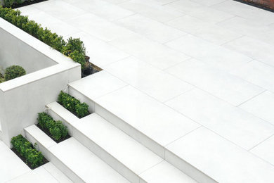 White Paving Slabs at Royale Stones