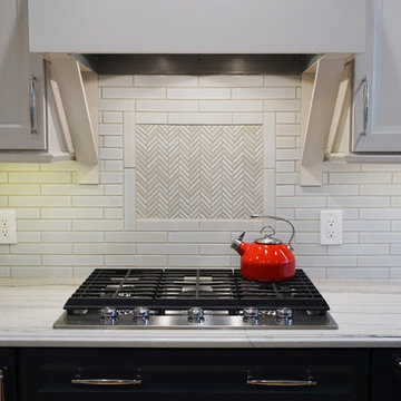 Transitional mix kitchen