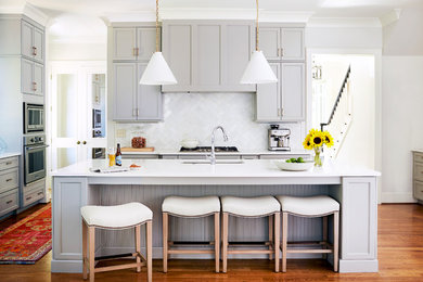 Transitional kitchen photo in Raleigh