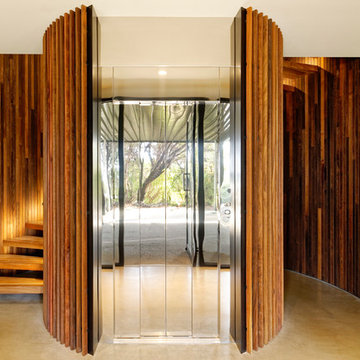 "Wow" Factor - DomusEvolution home elevator in an iconic Victorian location