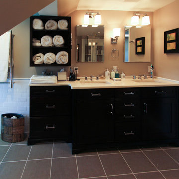 Black Vanity with Towel Shelf