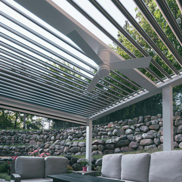 Good Residence - Plymouth, MI: StruXure Louvered Pergola & MagnaTrack Screens