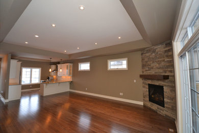 Living room - traditional living room idea in Toronto