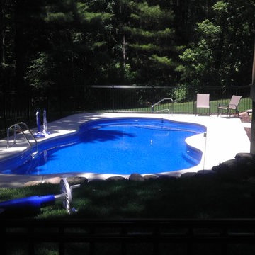Leading Edge - Traverse Bay Fiberglass Swimming Pool