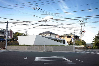 横浜にあるおしゃれな家の外観の写真